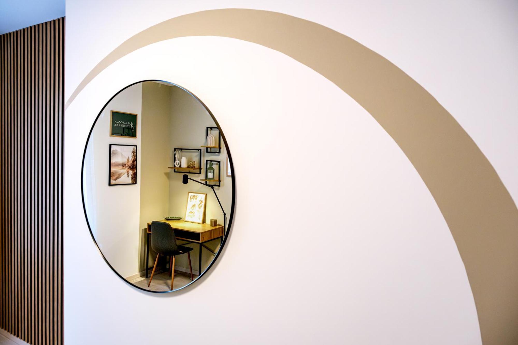 Design Apartment Near City Park With Free Parking — Photos 3